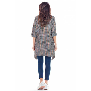 Elegáns női zakó sötétkék színben, kockás mintával