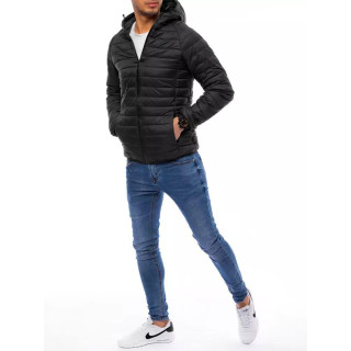 Steppelt, fekete férfi kabát kapucnival