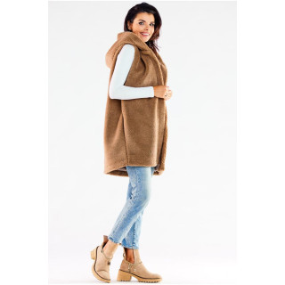 Meleg, barna színű mellény, kapucnival