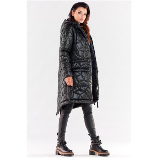 Fekete, hosszú, steppelt kabát