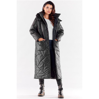 Fekete, hosszabb steppelt kabát