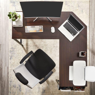 Irodai sarokasztal, barna színben, táskával