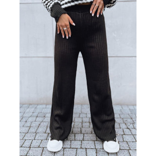 Fekete, bő női nadrág