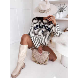 Csíkos női pulóver, rávarrt felirattal