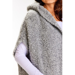 Szürke színű, női pulóver mellény