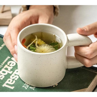 Pöttyös kerámia bögre fogantyúval - 300 ml