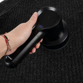 Akkus szöszeltávolító fekete színben