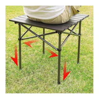 Barna összecsukható turistaasztal