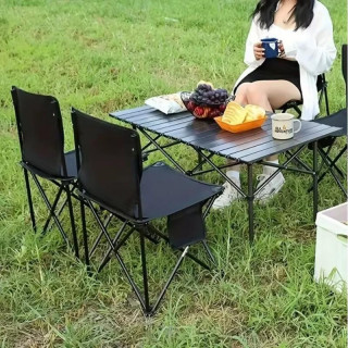 Összecsukható túraszék fekete színben