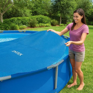 INTEX napelemes medencefedés