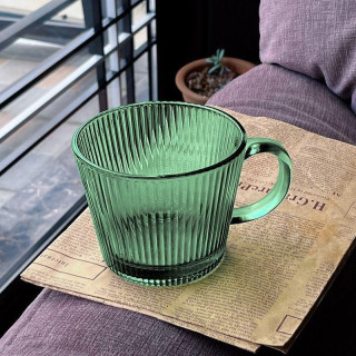 Zöld bordázott pohár füllel - 380 ml