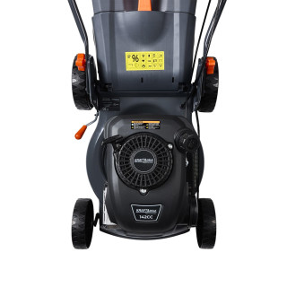 8 LE-s benzinmotoros fűnyíró felülős KD5084