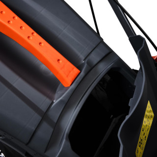 8 LE-s benzinmotoros fűnyíró felülős KD5084