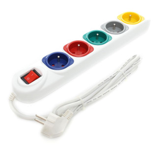 5 m-es hosszabbító kábel 5 aljzattal KD4010