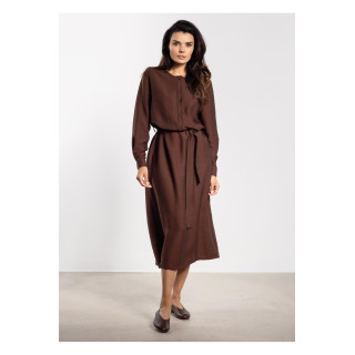 Női csokoládébarna maxi ruha övvel