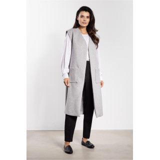 Hosszú, szürke színű polár mellény