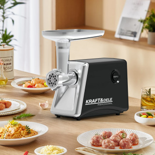 Húsdaráló + tartozékok 2000W KD4143