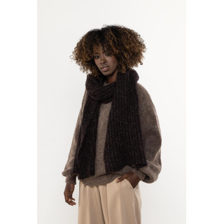 Női hosszú sál csokoládé színben