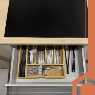 Fehér csúszásgátló fiókszőnyeg