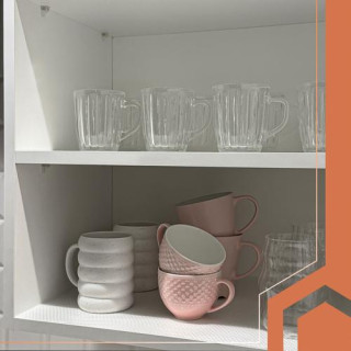 Fehér csúszásgátló fiókszőnyeg