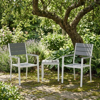 2 db szürke és fehér kerti szék szett