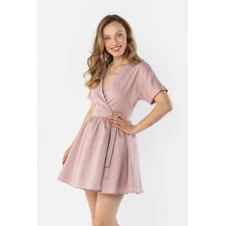 Rózsaszín lenvászon ruha, derekán megkötővel
