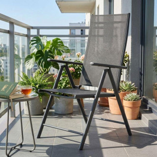 Összecsukható szürke kerti szék állítható háttámlával