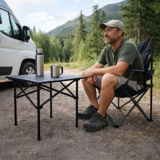 Fekete összecsukható kempingasztal táskával - 53x55 cm