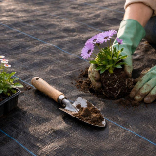 Tuberkulózis elleni fekete UV agrotextília 90 g - 3,2 x 50 m